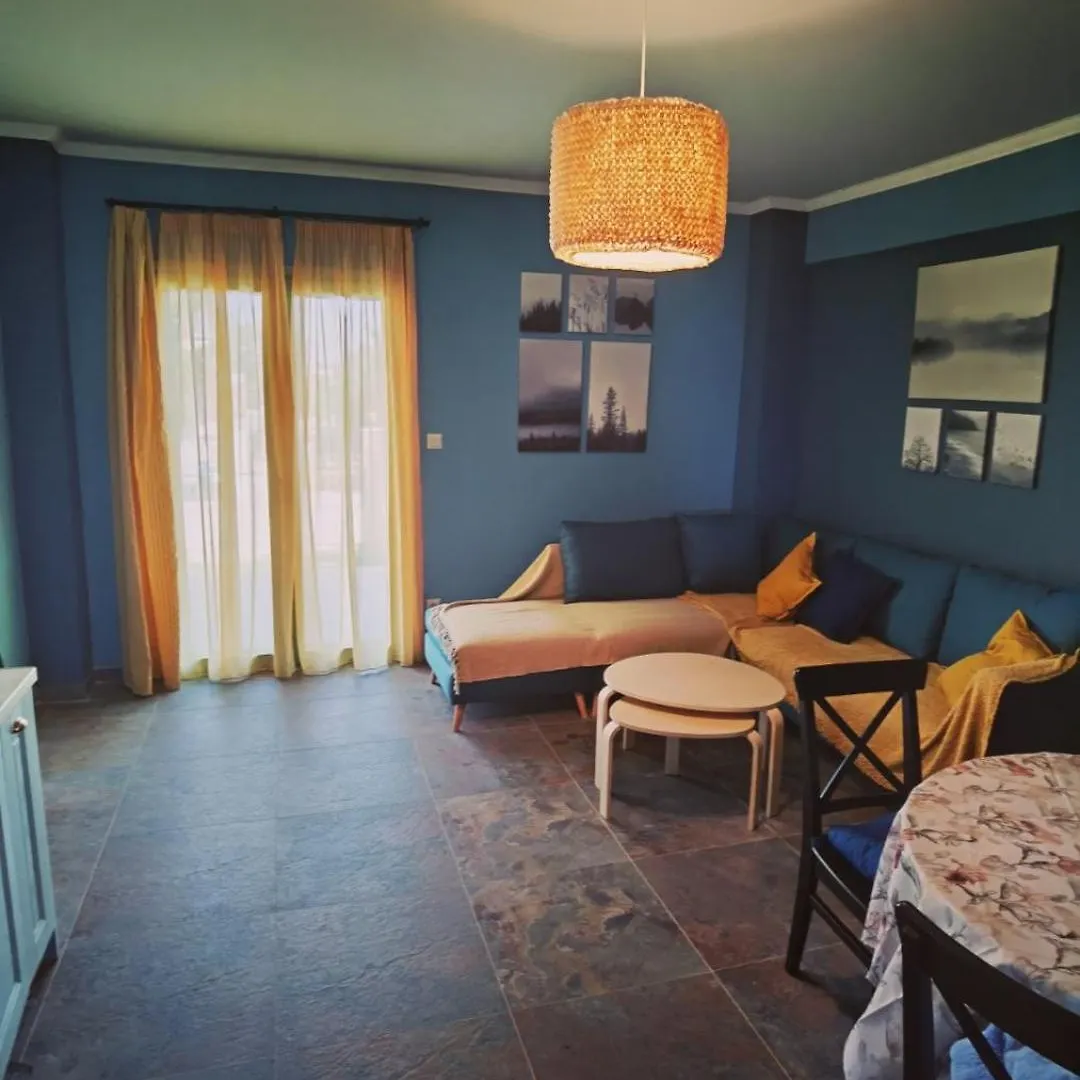 Lantställe Elpida Suites Nea Irakleia